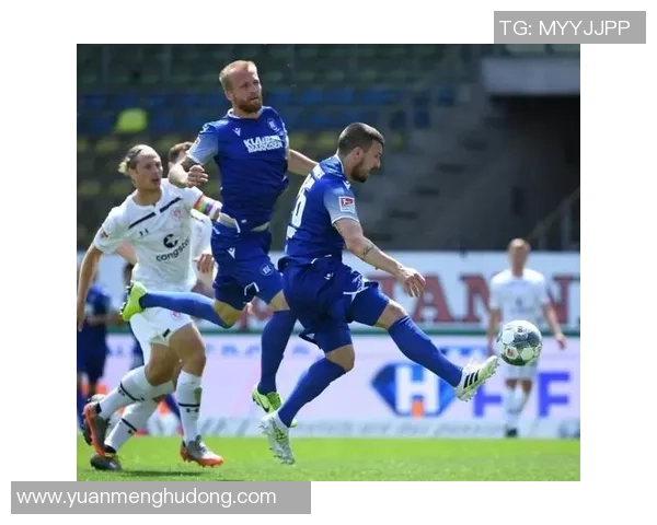 鹿斯巴达与奈梅亨的激烈对决揭示了足球战术的博弈与激情碰撞